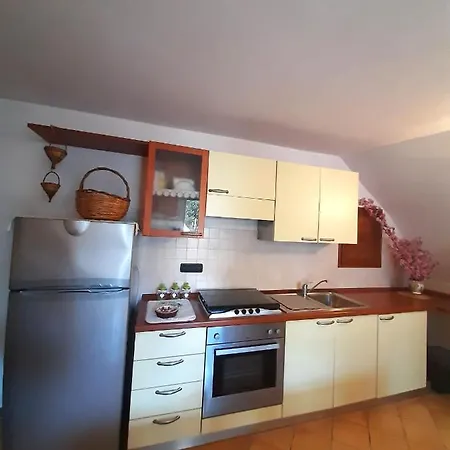 Casa Iride Прочида